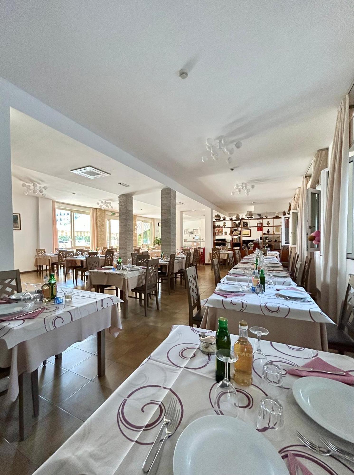 Hotel Brigantino Milano Marittima Eksteriør billede
